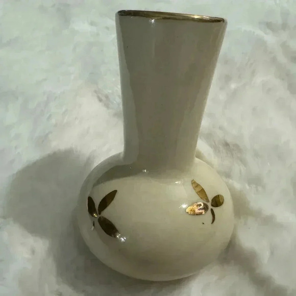 Vintage MCM Ceramic Cream & Gold Floral Handpainted Small Vase 70’s 80’s Fun - Picture 12 of 12